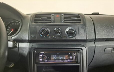 Skoda Fabia II, 2010 год, 390 000 рублей, 18 фотография