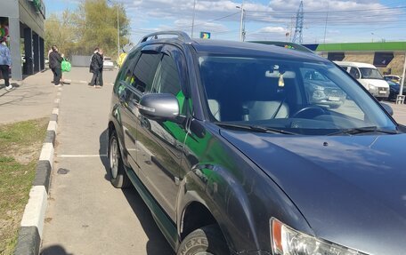 Mitsubishi Outlander III рестайлинг 3, 2010 год, 1 000 000 рублей, 1 фотография