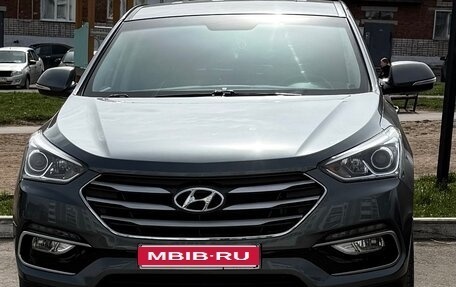 Hyundai Santa Fe III рестайлинг, 2018 год, 2 550 000 рублей, 1 фотография