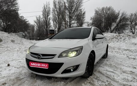 Opel Astra J, 2012 год, 800 000 рублей, 1 фотография
