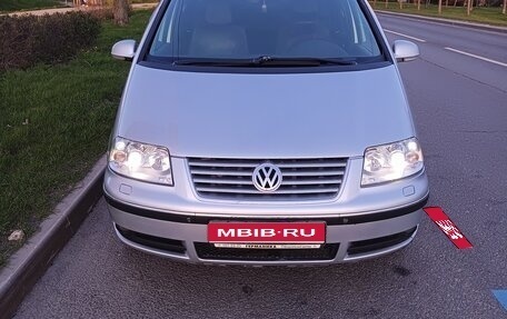 Volkswagen Sharan I рестайлинг, 2007 год, 1 050 000 рублей, 1 фотография