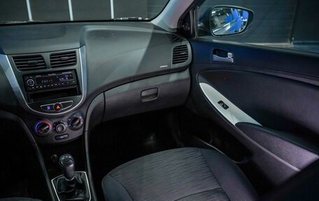 Hyundai Solaris II рестайлинг, 2016 год, 850 000 рублей, 26 фотография