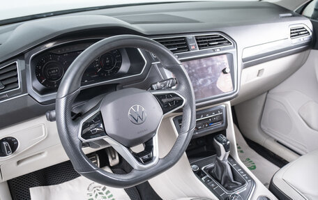 Volkswagen Tiguan II, 2018 год, 3 199 000 рублей, 8 фотография