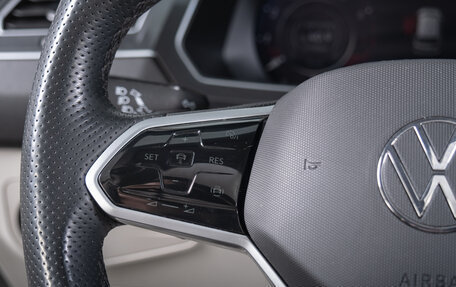 Volkswagen Tiguan II, 2018 год, 3 199 000 рублей, 13 фотография