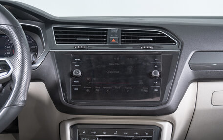 Volkswagen Tiguan II, 2018 год, 3 199 000 рублей, 15 фотография