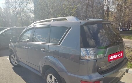 Mitsubishi Outlander III рестайлинг 3, 2010 год, 1 000 000 рублей, 5 фотография
