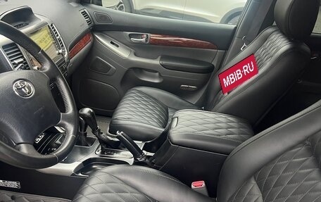 Toyota Land Cruiser Prado 120 рестайлинг, 2007 год, 2 400 000 рублей, 3 фотография