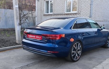 Audi A4, 2016 год, 2 000 000 рублей, 13 фотография