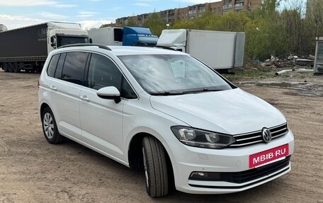Volkswagen Touran III, 2019 год, 1 850 000 рублей, 5 фотография