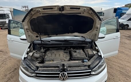 Volkswagen Touran III, 2019 год, 1 850 000 рублей, 8 фотография