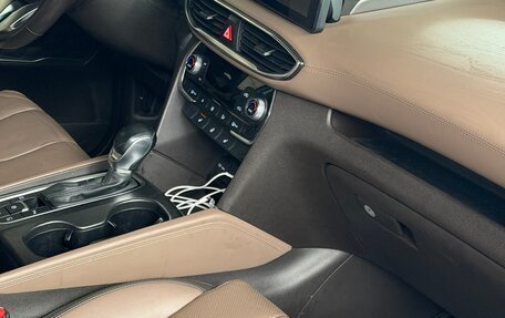Hyundai Santa Fe IV, 2019 год, 3 000 000 рублей, 26 фотография