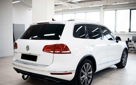 Volkswagen Touareg III, 2015 год, 3 332 000 рублей, 4 фотография