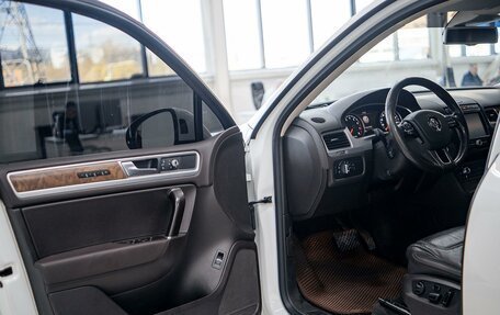 Volkswagen Touareg III, 2015 год, 3 332 000 рублей, 7 фотография