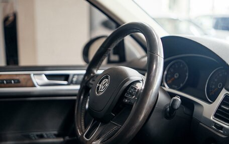 Volkswagen Touareg III, 2015 год, 3 332 000 рублей, 25 фотография