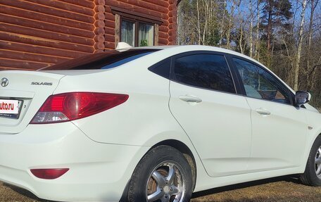 Hyundai Solaris II рестайлинг, 2011 год, 690 000 рублей, 4 фотография