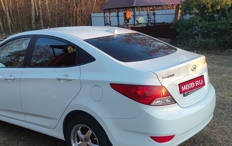 Hyundai Solaris II рестайлинг, 2011 год, 690 000 рублей, 8 фотография