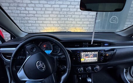Toyota Corolla, 2013 год, 1 365 000 рублей, 10 фотография