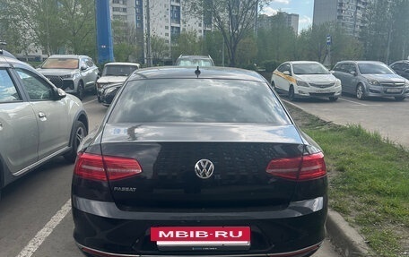 Volkswagen Passat B8 рестайлинг, 2018 год, 1 930 000 рублей, 2 фотография