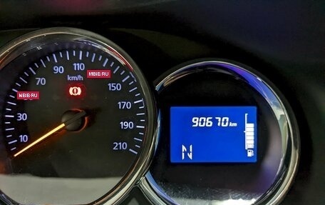 Renault Sandero II рестайлинг, 2015 год, 780 000 рублей, 23 фотография