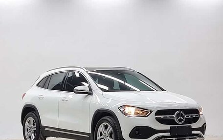 Mercedes-Benz GLA, 2022 год, 2 460 000 рублей, 3 фотография