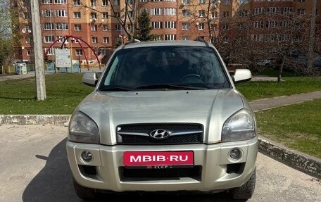 Hyundai Tucson III, 2008 год, 680 000 рублей, 1 фотография