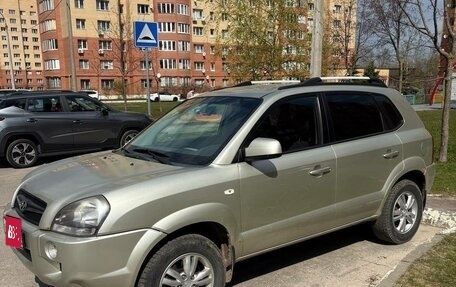 Hyundai Tucson III, 2008 год, 680 000 рублей, 2 фотография