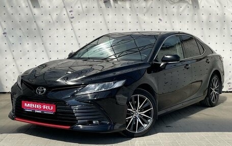 Toyota Camry, 2021 год, 3 470 000 рублей, 1 фотография