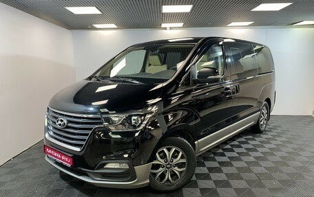 Hyundai H-1 II рестайлинг, 2018 год, 3 258 000 рублей, 1 фотография