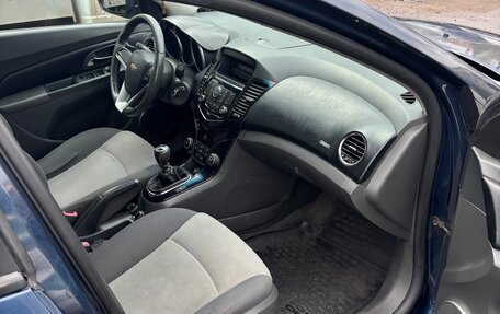 Chevrolet Cruze II, 2010 год, 500 000 рублей, 9 фотография