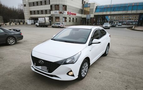 Hyundai Solaris II рестайлинг, 2021 год, 1 200 000 рублей, 6 фотография
