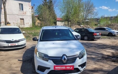 Renault Logan II, 2018 год, 350 000 рублей, 4 фотография