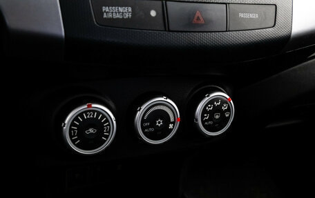 Mitsubishi Outlander III рестайлинг 3, 2007 год, 949 000 рублей, 13 фотография