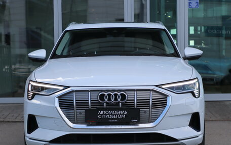 Audi e-tron I, 2019 год, 3 950 000 рублей, 2 фотография