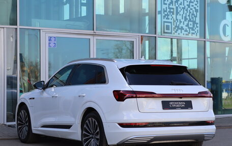 Audi e-tron I, 2019 год, 3 950 000 рублей, 7 фотография