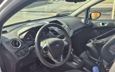 Ford Fiesta, 2016 год, 1 050 000 рублей, 4 фотография