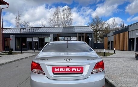 Hyundai Solaris II рестайлинг, 2013 год, 850 000 рублей, 3 фотография
