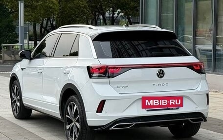 Volkswagen T-Roc I, 2023 год, 1 737 000 рублей, 4 фотография