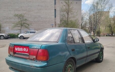 Suzuki Swift II, 2001 год, 70 000 рублей, 4 фотография