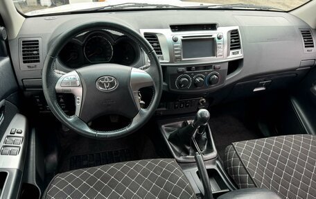 Toyota Hilux VII, 2014 год, 2 999 000 рублей, 6 фотография