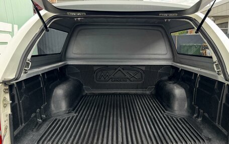 Toyota Hilux VII, 2014 год, 2 999 000 рублей, 23 фотография