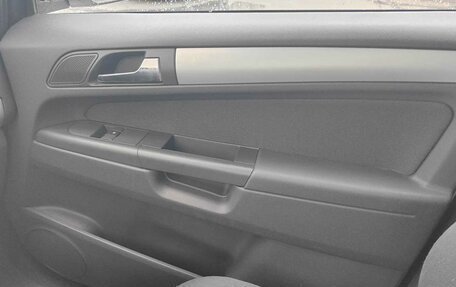 Opel Zafira B, 2014 год, 739 000 рублей, 21 фотография