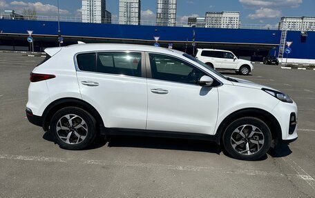 KIA Sportage IV рестайлинг, 2018 год, 2 350 000 рублей, 2 фотография