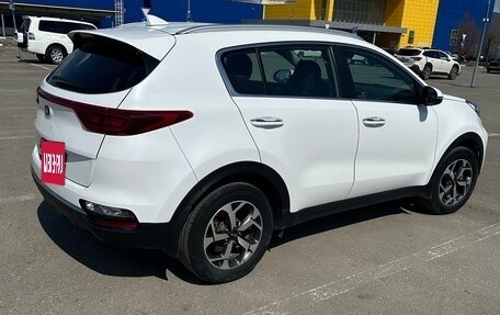 KIA Sportage IV рестайлинг, 2018 год, 2 350 000 рублей, 3 фотография