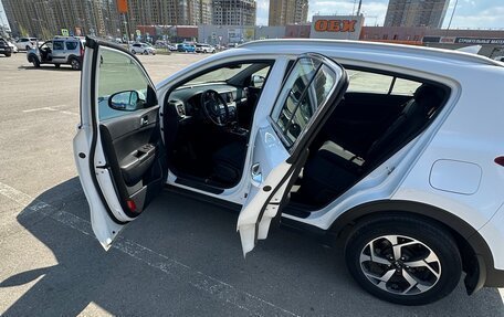 KIA Sportage IV рестайлинг, 2018 год, 2 350 000 рублей, 17 фотография
