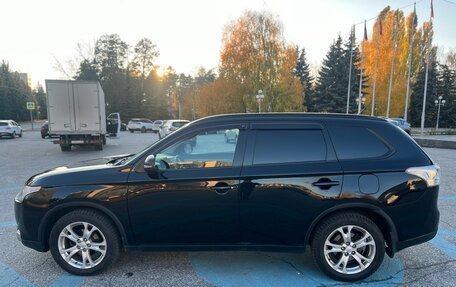 Mitsubishi Outlander III рестайлинг 3, 2012 год, 1 333 000 рублей, 4 фотография