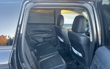 Mitsubishi Outlander III рестайлинг 3, 2012 год, 1 333 000 рублей, 8 фотография