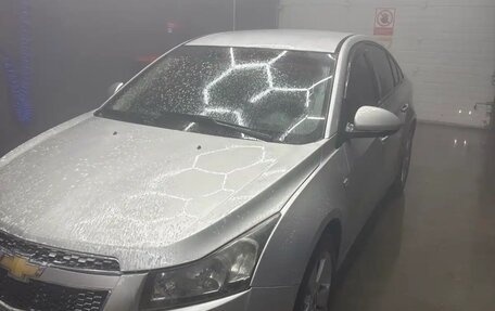Chevrolet Cruze II, 2010 год, 599 999 рублей, 6 фотография