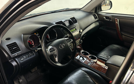 Toyota Highlander III, 2012 год, 1 750 000 рублей, 7 фотография