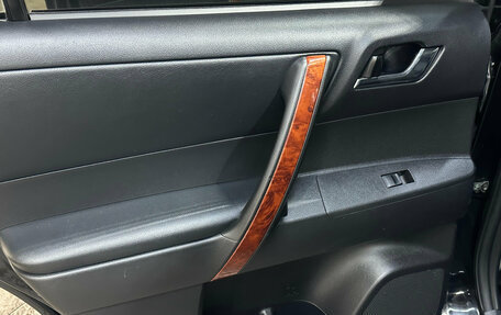 Toyota Highlander III, 2012 год, 1 750 000 рублей, 11 фотография