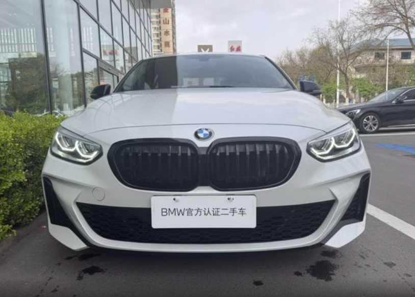 BMW 1 серия F20-F21 рестайлинг 2, 2022 год, 1 960 000 рублей, 2 фотография